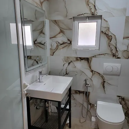 Luxury Studio's J&m Саранда